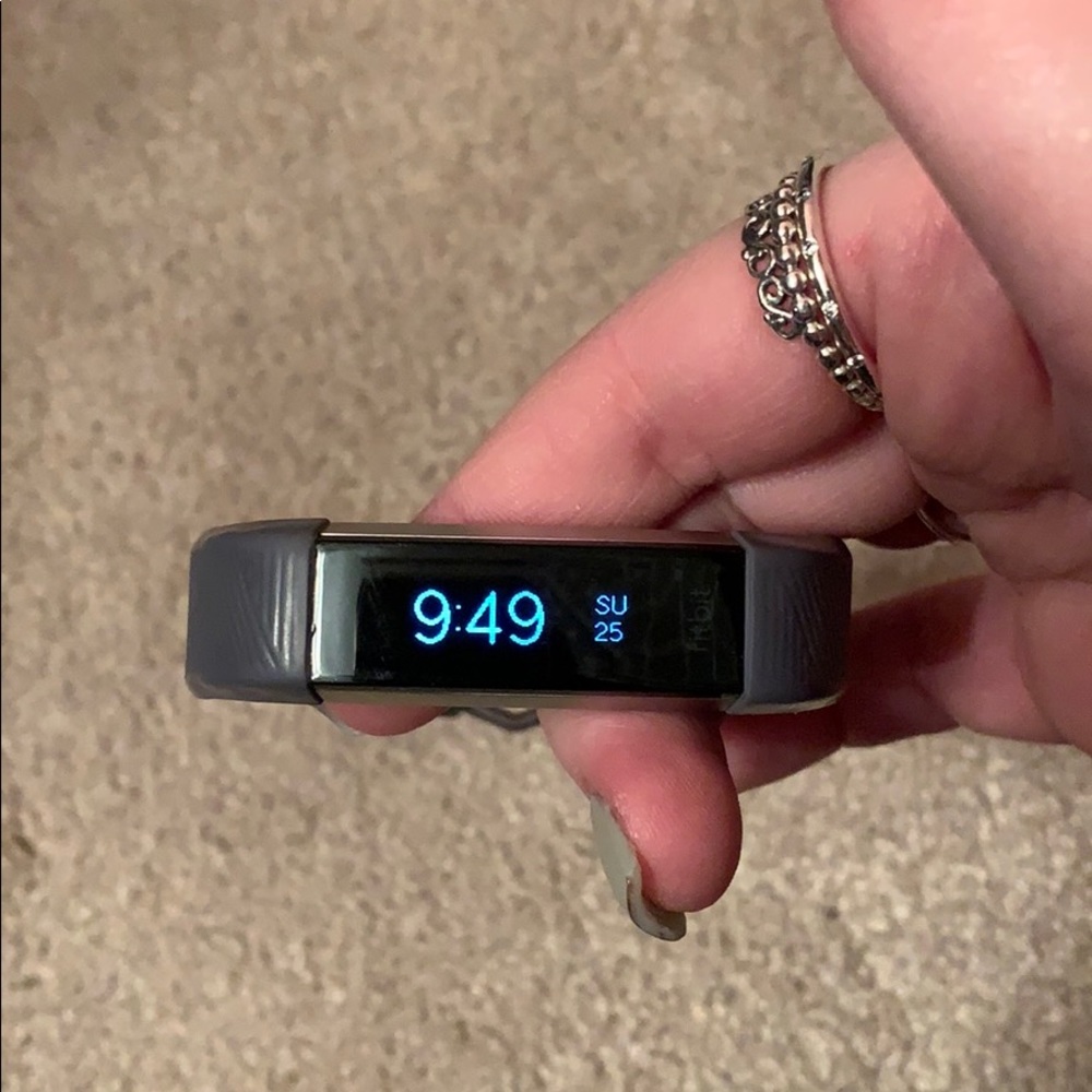 Fitbit: Alta HR